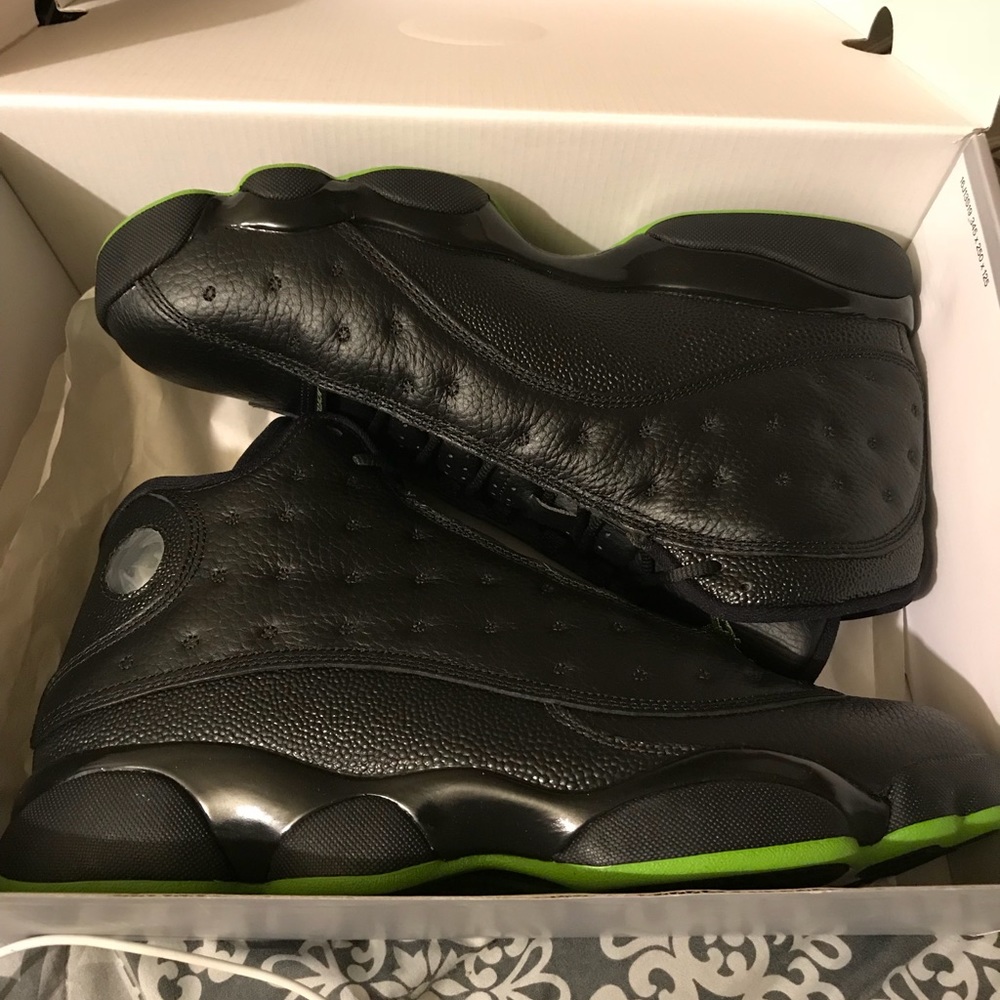 Air Jordan “Altitude” 13